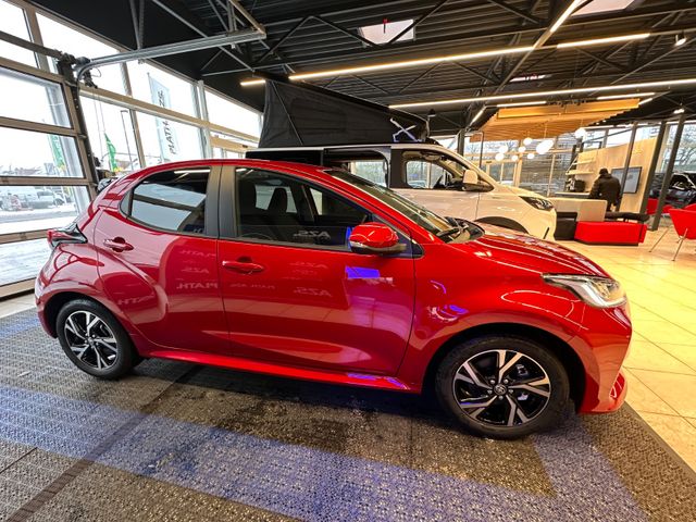 Toyota Yaris Hybrid Teamplayer *Safety&Comfort-Paket*