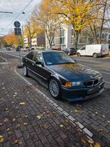 BMW Bmw E36 318i - BMW 318: Limousine, E36