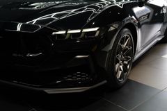 FORD Mustang Convertible 5.0 V8 GT*NEUWERTIG*B&O*CAM