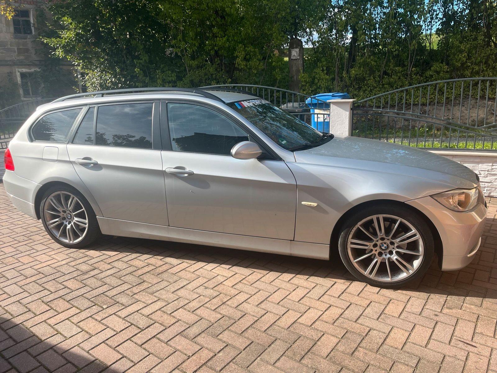 BMW 320