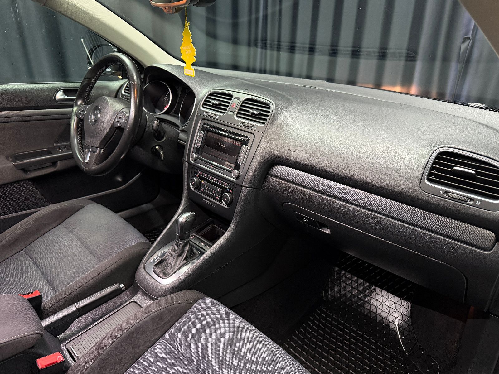 Fahrzeugabbildung Volkswagen Golf VI Variant Style BlueMotion |DSG|NAVI|AHK