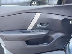 C4 Limousine Pure Tech 130 Shine C4 Limousine Pure Tech 130 Shine