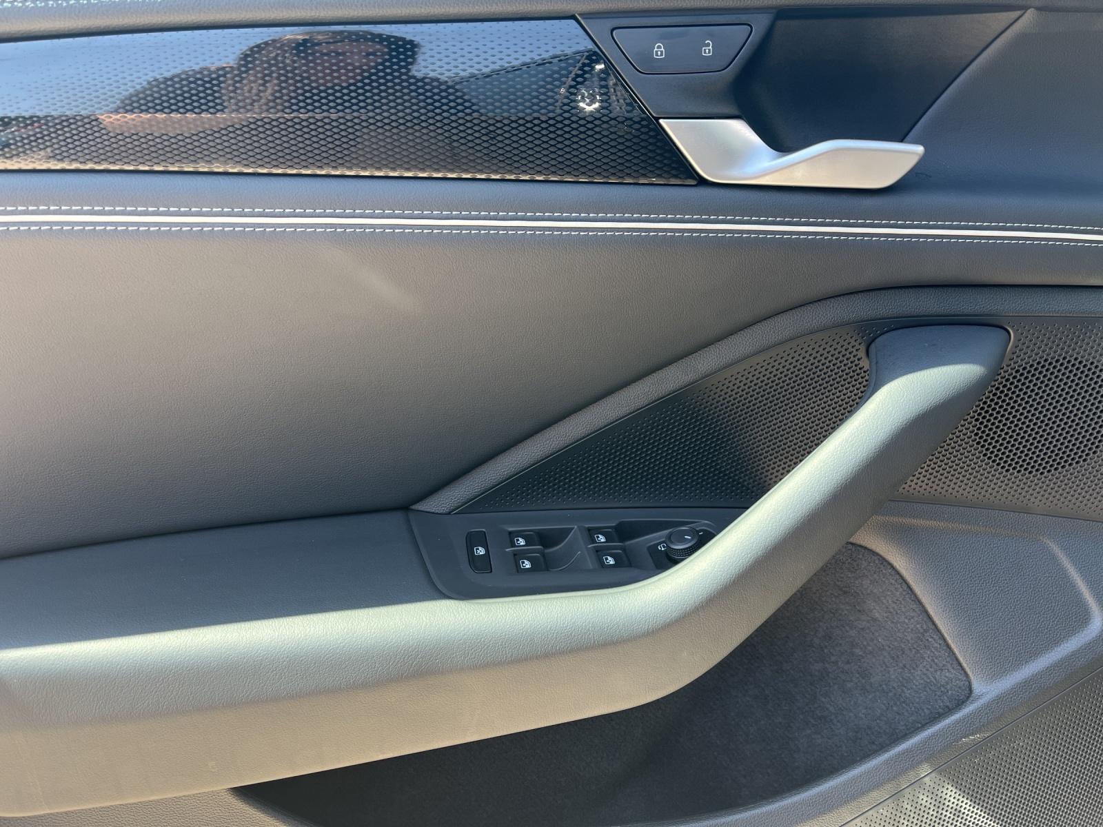 Volkswagen Passat Variant 1.5 eTSI DSG Business  Navi LED K