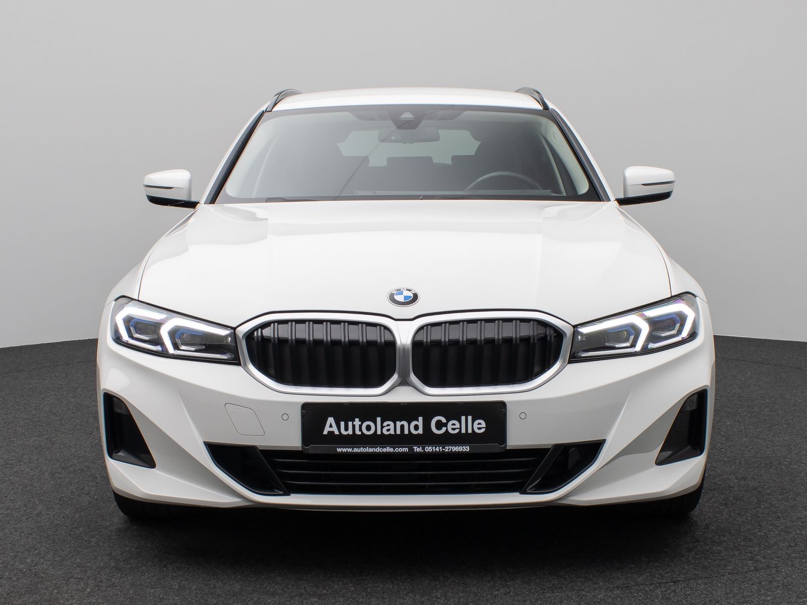 Fahrzeugabbildung BMW 320d Kamera HUD DAB AHK Alarm Sport Leder Ad.LED