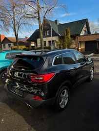 Bild 15 Renault Kadjar 1.5 Dci Bose Edition PDC SHZ BL LED SR/WR