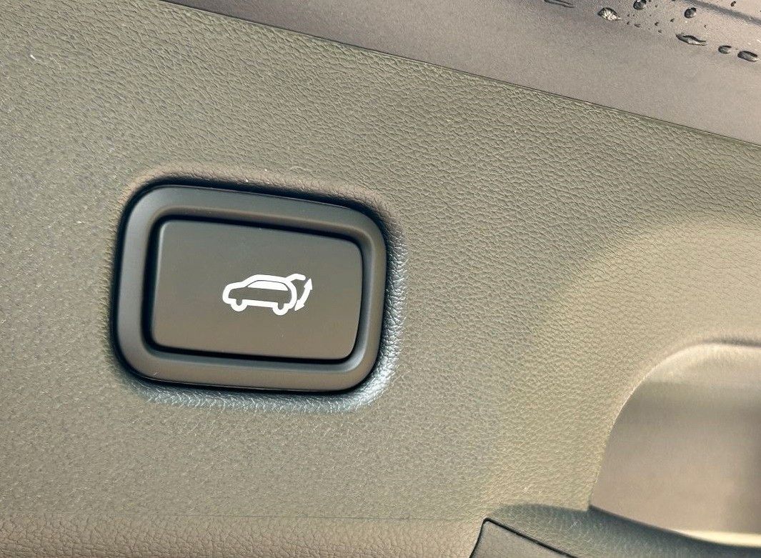 Fahrzeugabbildung Hyundai TUCSON 1.6 T-GDI 48V Blackline *8-fach*ACC*AHK*