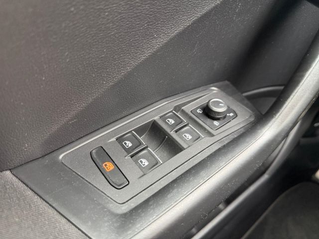 T-Roc IQ.DRIVE 1.5 TSI DSG AHK-abnehmbar Navi Ap