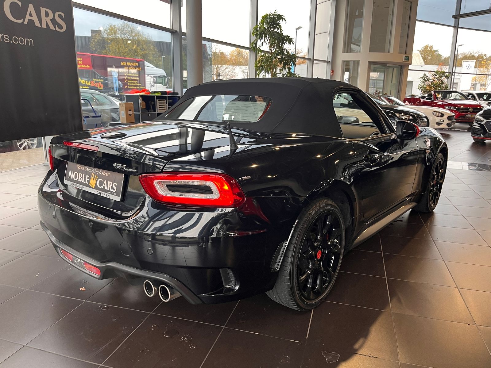 Fahrzeugabbildung Abarth 124 Spider Turbo Turismo LED LEDER NAV BOSE