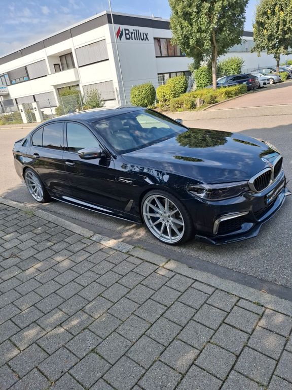 BMW M550