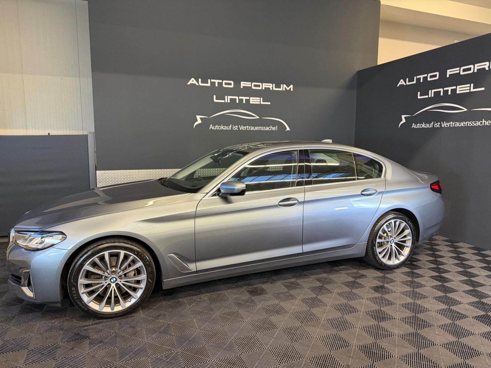 BMW 530 d xDrive Luxury L.-HUD-19%MWST-LEDER-TOP