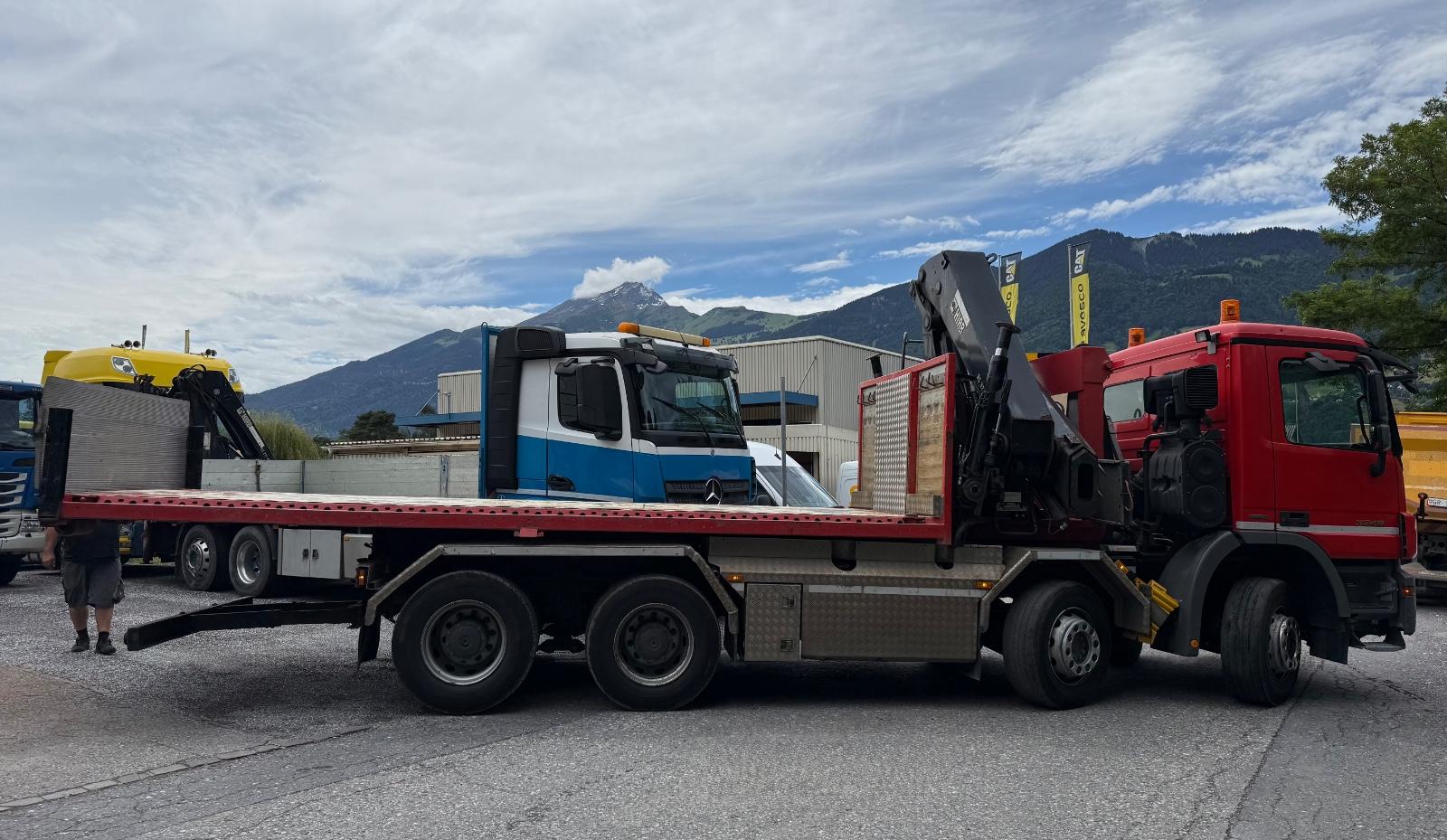 Mercedes-Benz Actros 3248 8x4, E5, Hook Hiab + Hiab 322 crane