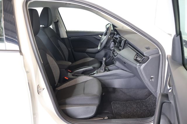 Skoda Kamiq Active 1.0 TSI CARPLAY+FRONT+LED+LANE