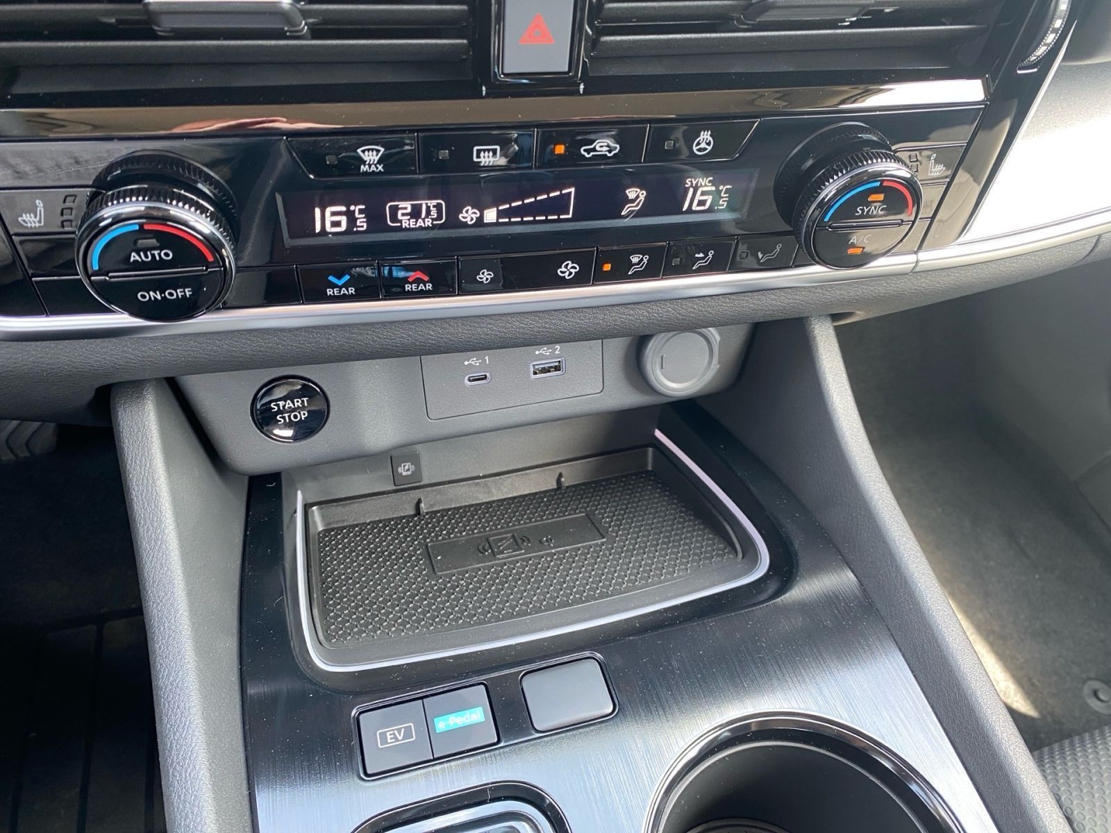 Fahrzeugabbildung Nissan X-Trail 1.5 VCT e-Power N-Trek e-4orce*360'*eSit