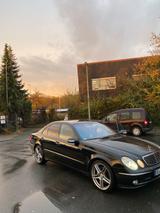 Mercedes-Benz Mercedes e500 LPG TÜV 02/27 v8 - Mercedes-Benz E 500 in Duisburg