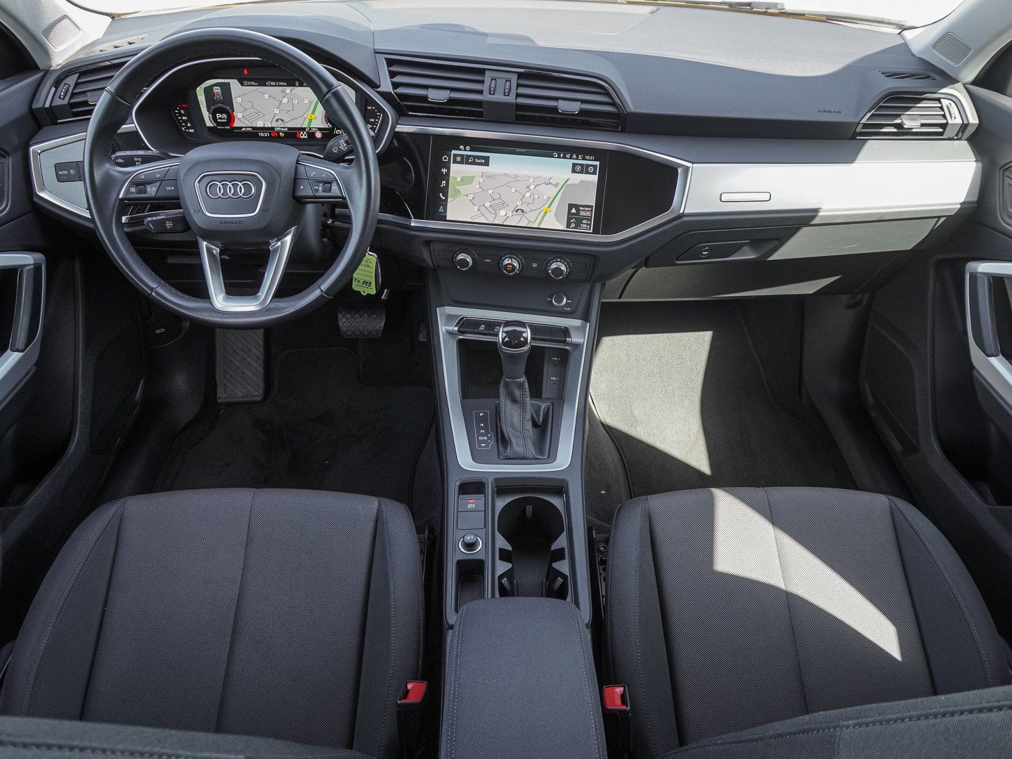 Audi Q3 35 TDI S tronic AHK Pano Virtuell foto 11