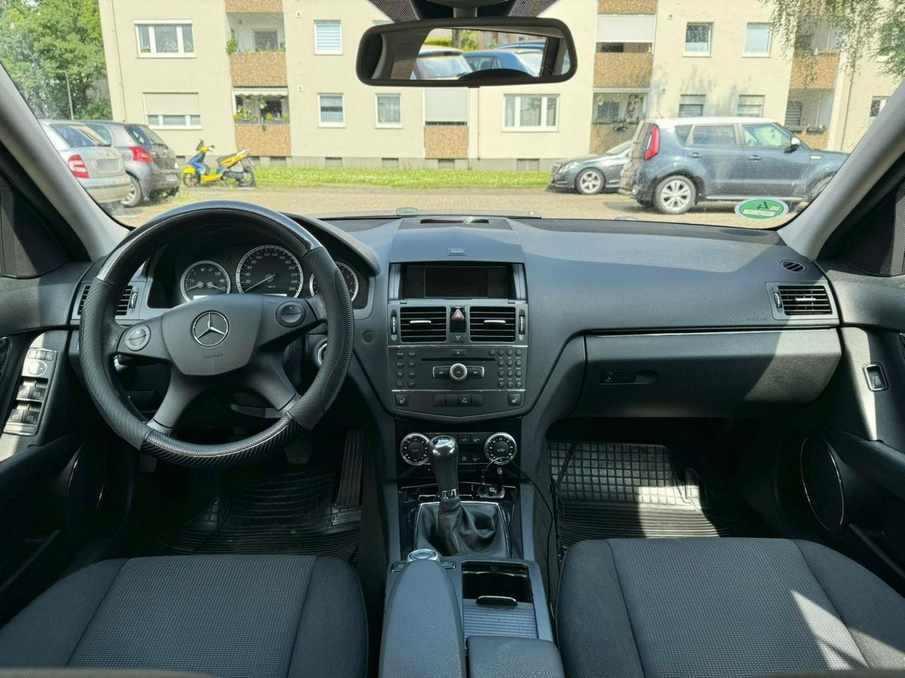 Mercedes-Benz C180 2008 — photo 11