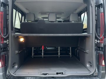 Nissan Primastar TEKNA 2,8t dCI 170PS NAVIAUTOMATIK