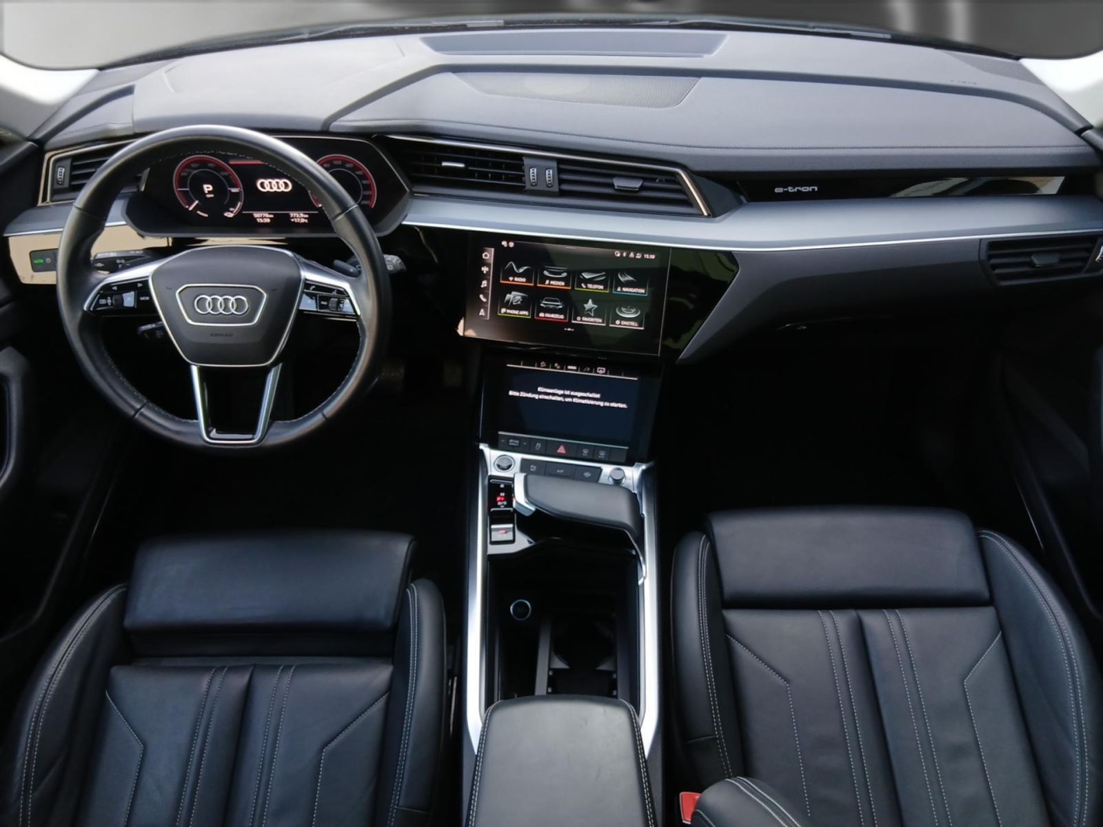 Audi Q8 e-tron - Bild 12