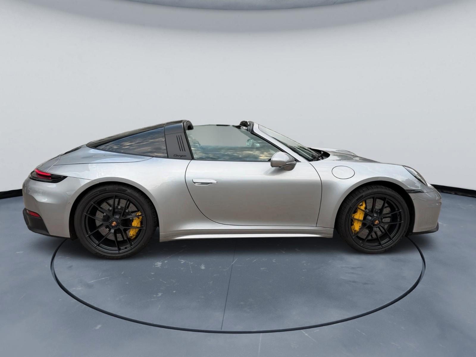 Porsche .2 911 Targa 4 GTS T-Hybrid BURMESTER PCCB LIFT