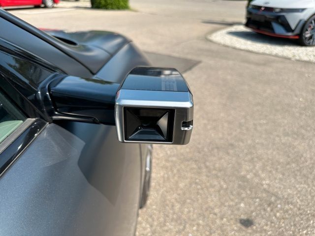 Fahrzeugabbildung Hyundai IONIQ 6 Elektro Allrad HUD StandHZG Panorama Nav