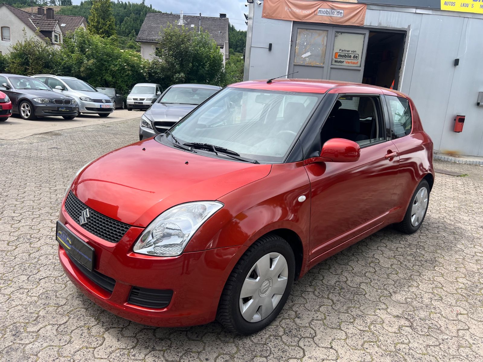 Fahrzeugabbildung Suzuki Swift Lim. * 5.GANG GERÄUSCHE*