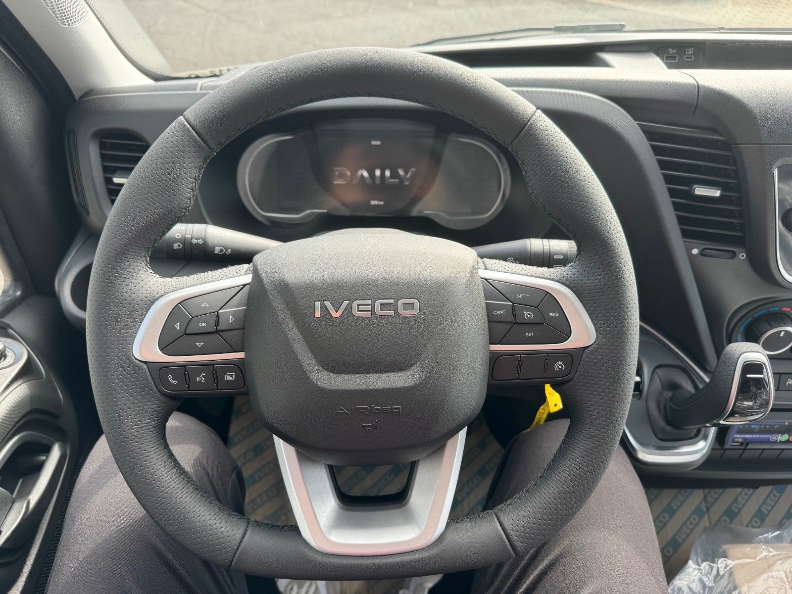 Fahrzeugabbildung Iveco Daily 35S16 A8 *Standkühlung*Kamera*Automatik*3x