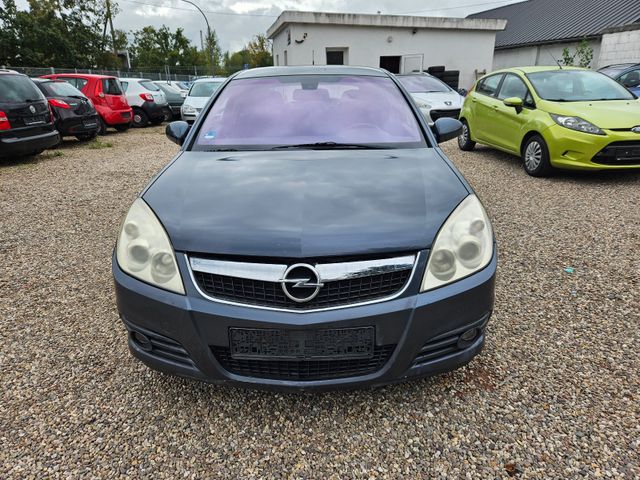 Opel Vectra 1.9 CDTI Edition Plus 110kW