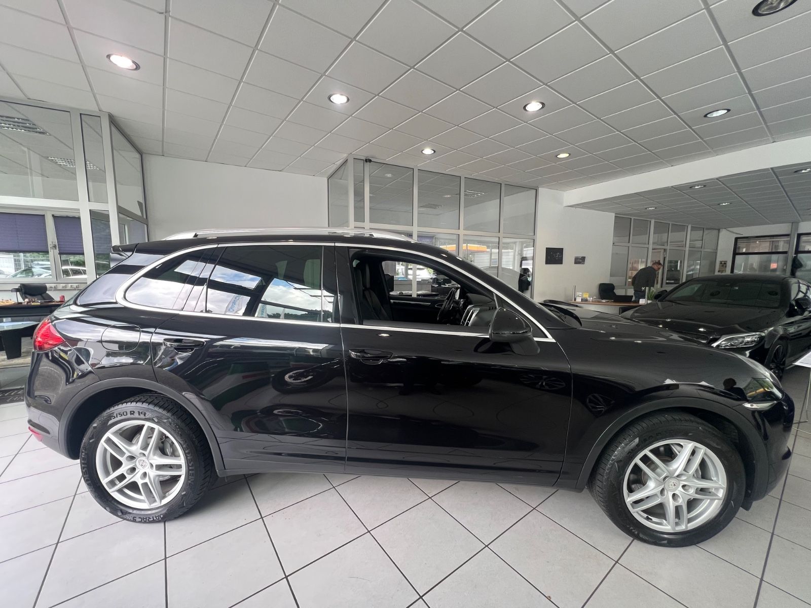 Fahrzeugabbildung Porsche Cayenne Diesel * 1.HAND *SCHECKHEFT BEI PORSCHE*