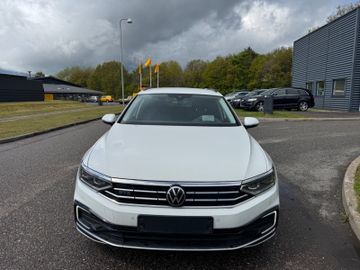 Volkswagen Passat - 3