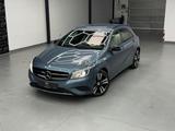 Mercedes-Benz A 200 AUTOMATIK*59 TKM*NIGHT*LEDER*NAVI*TÜV NEU - Mercedes-Benz A 200: Limousine