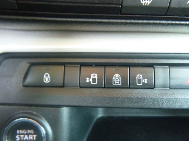 Fahrzeugabbildung Opel Zafira Life 2,0 D L >8Sitze/AUT/KAM/PDC/NAV/AHK