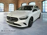 Mercedes-Benz B 180 AHK Night PDC SHZ SpurH LM LED AUT KAM - gebrauchte Mercedes-Benz B 180 aus dem Jahr 2022