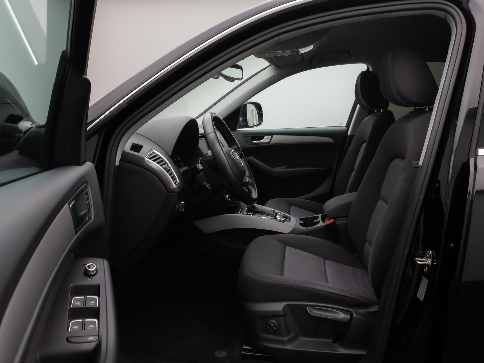 Fahrzeugabbildung Audi Q5 3.0 TDI 180 kW quattro Navi Sitzhzg PDC AHK