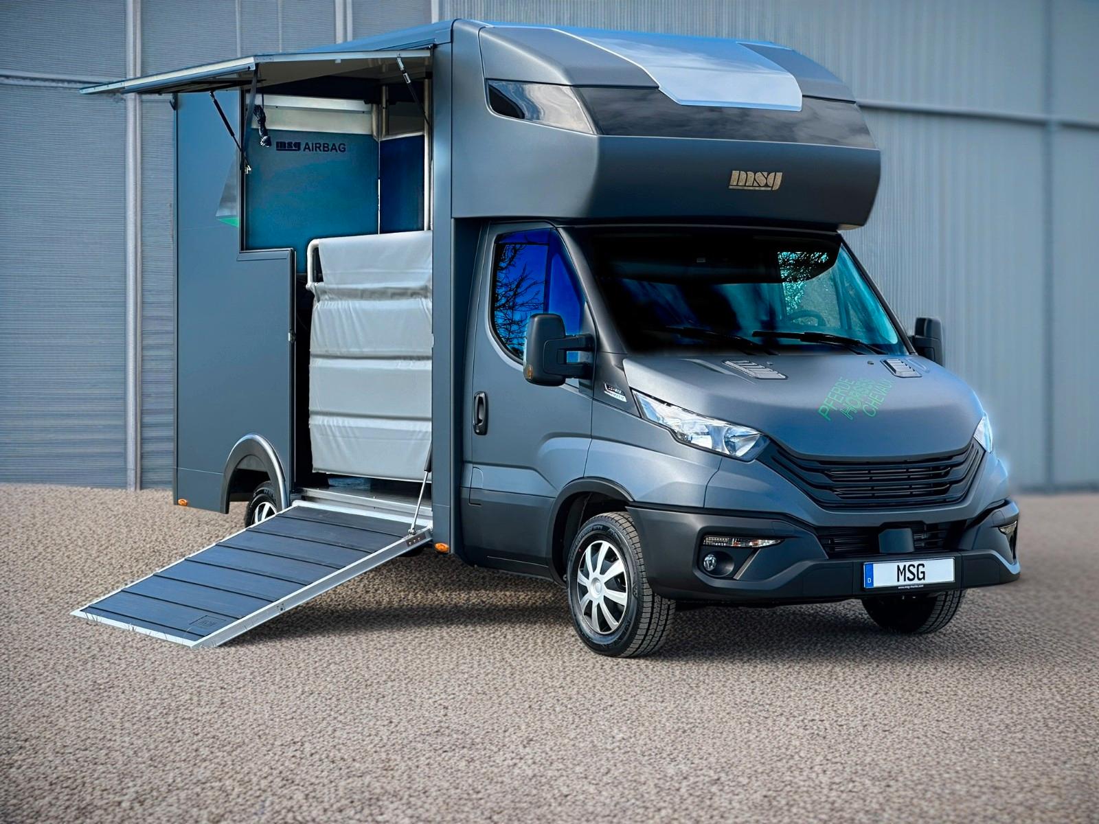 Iveco MSG Stallion Light 210 PS AUTOMATIK