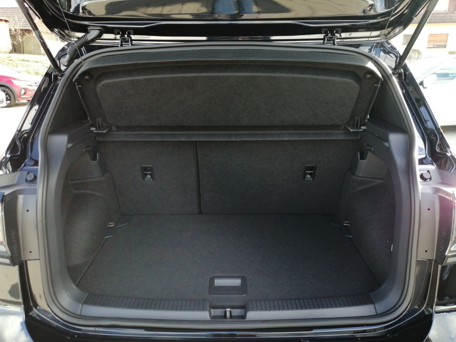 Volkswagen T-Cross - Bild 17