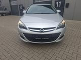 Opel Astra J Sports Tourer Selection 1.Hd.Scheckheftg - Opel Astra: J Selection