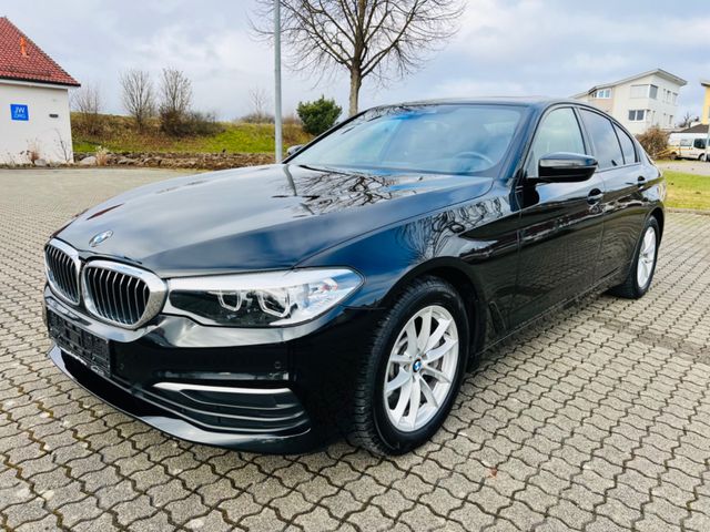 BMW 530 d xDrive*G30*AUTOM*NAVI*SHD*HEADUP*1.HD*MWST