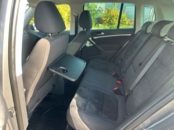 Volkswagen Tiguan - 4