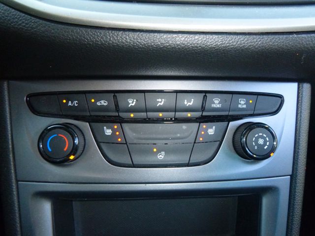 Fahrzeugabbildung Opel Astra K Sports Tourer 1,5D >AUT/LED/KAM/PDC/SHZ