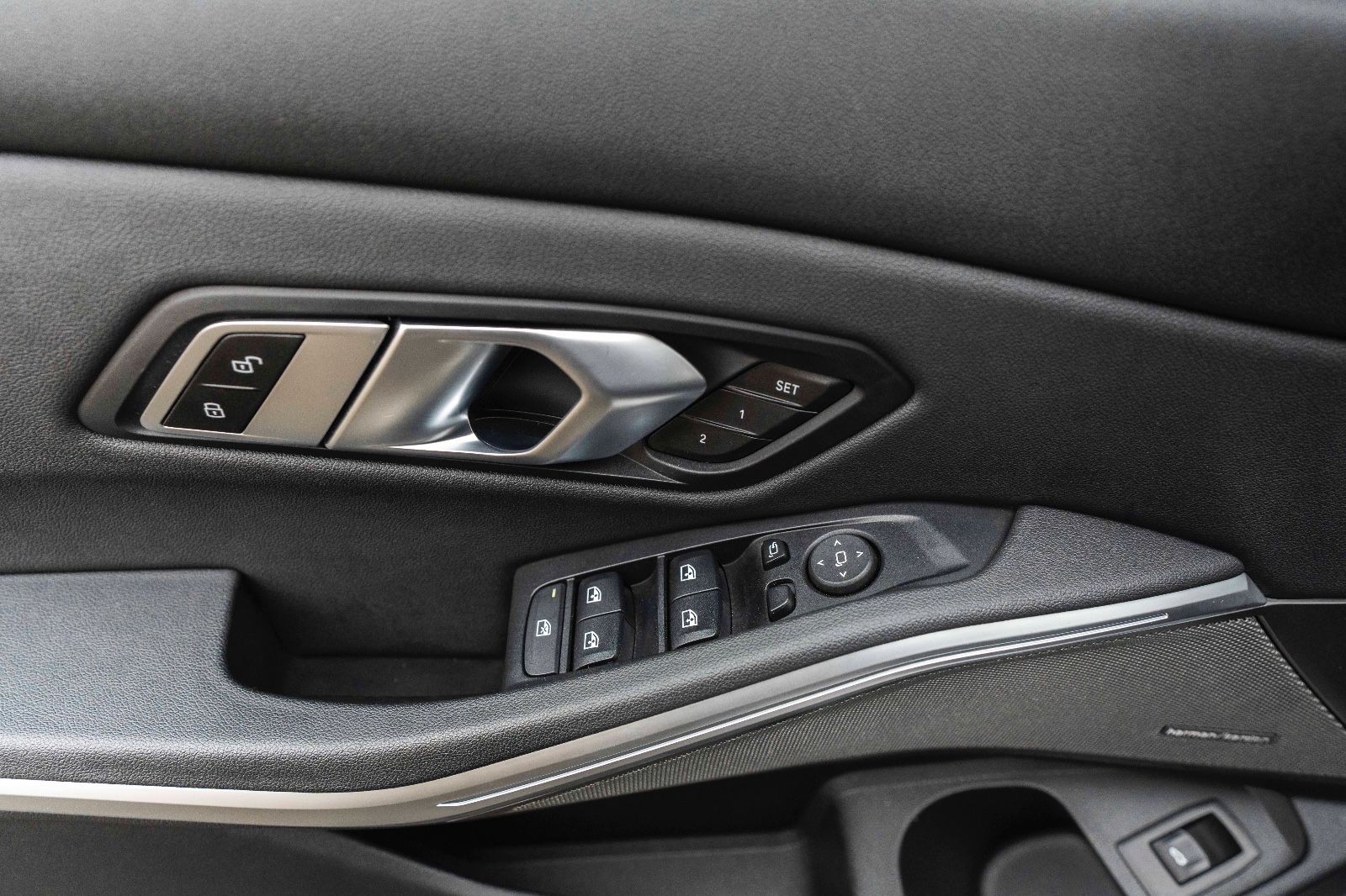 Fahrzeugabbildung BMW 330IX M-Sporpaket LED H&K TOTW CARPLAY KAM