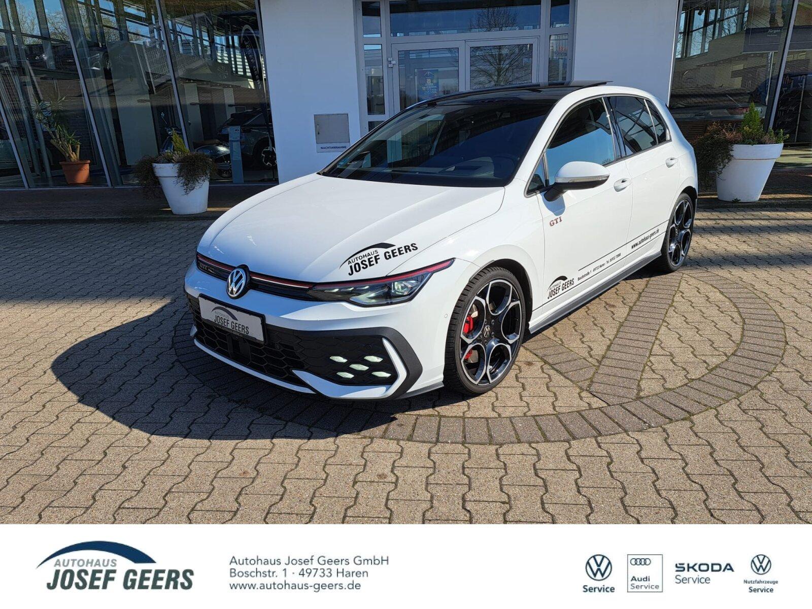 Volkswagen Golf VIII GTI 2.0 TSI DSG Panorama+Soundsystem