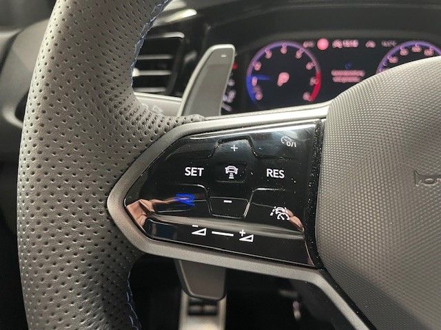 Fahrzeugabbildung Volkswagen T-Roc R 2.0 TSI 4Motion AHK Panodach Navi LED Bl