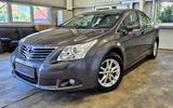 Toyota Avensis Edition|NAVI|KLIMA|AHK|KAMERA - Toyota Avensis mit Benzin-Antrieb: Metallic, Limousine
