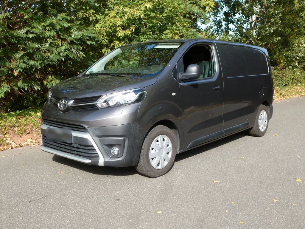 Image of Toyota Verso