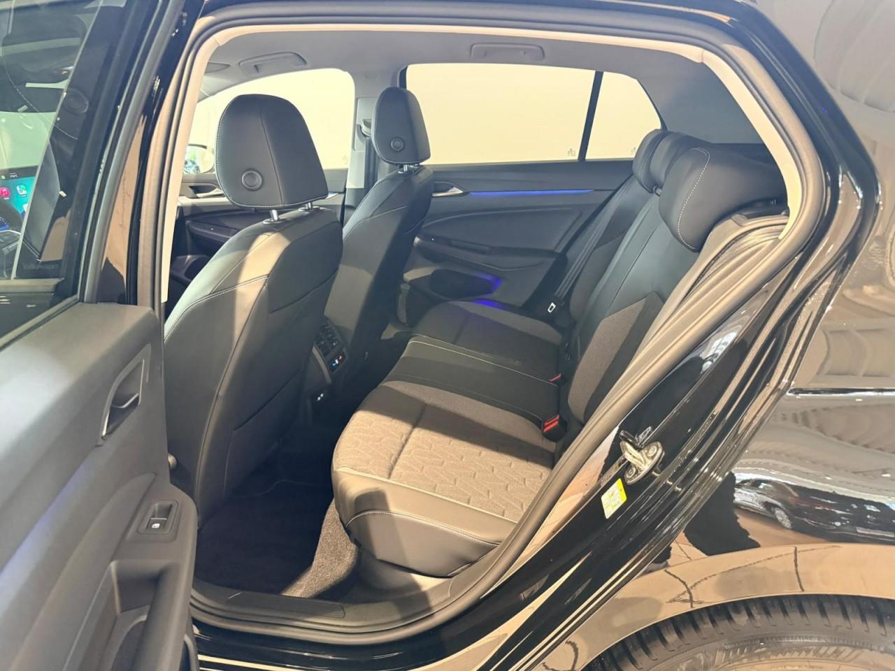 Volkswagen Golf VIII 1.5eTSI Energy DSG RFK ACC AHK Klima, миниатюра 24