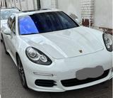 Porsche Panamera 3.0 Facelift Edition - Porsche Panamera mit Diesel-Antrieb: Limousine, 3.0