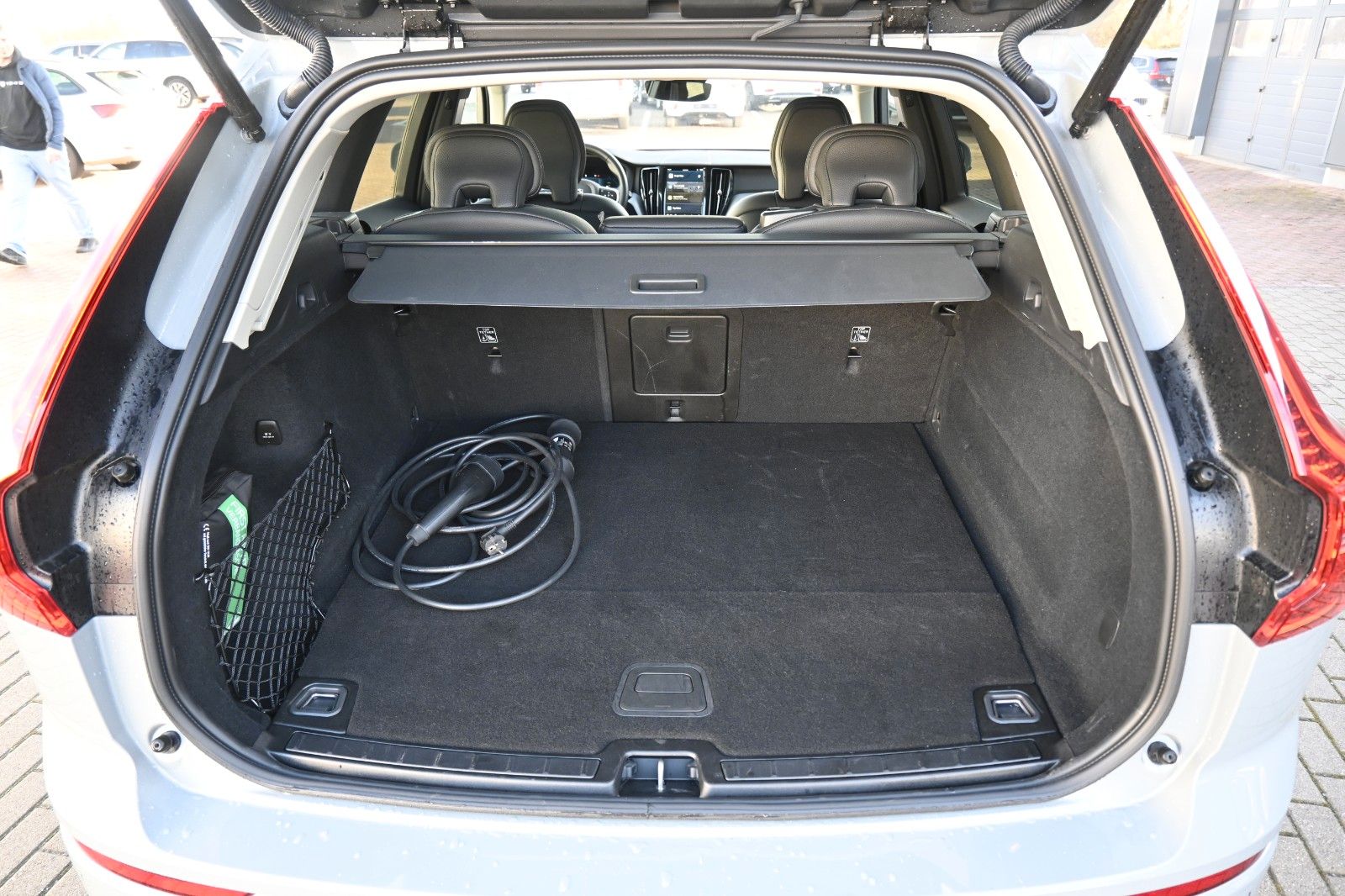 Fahrzeugabbildung Volvo XC60 T6 RC 0,5%  AWD *H&K**FSHZG*BLIS*ACC