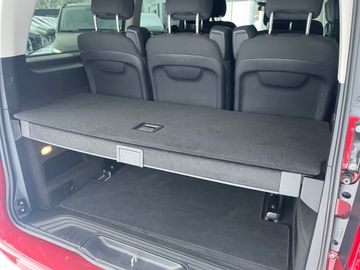 Mercedes V 220 - 10