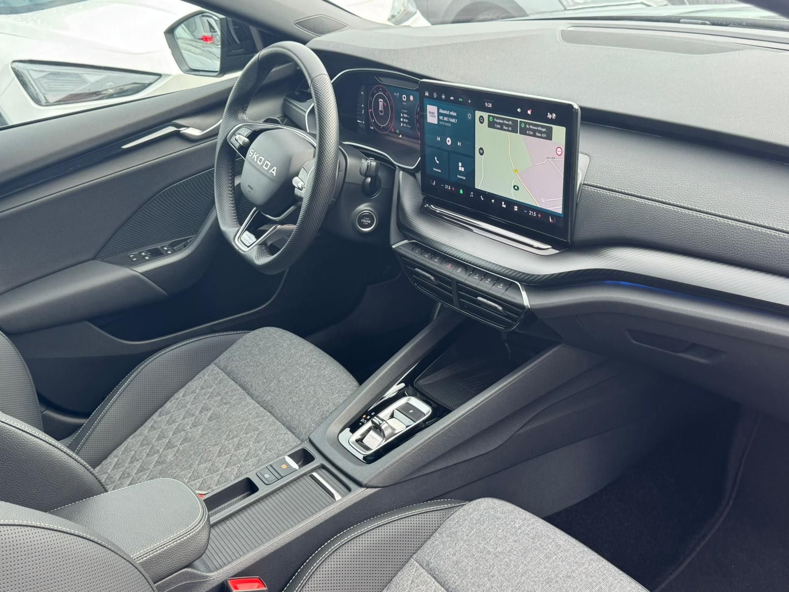 Fahrzeugabbildung SKODA Octavia 2.0 TDI Sportline DSG MATRIX*WINTER*5J.G