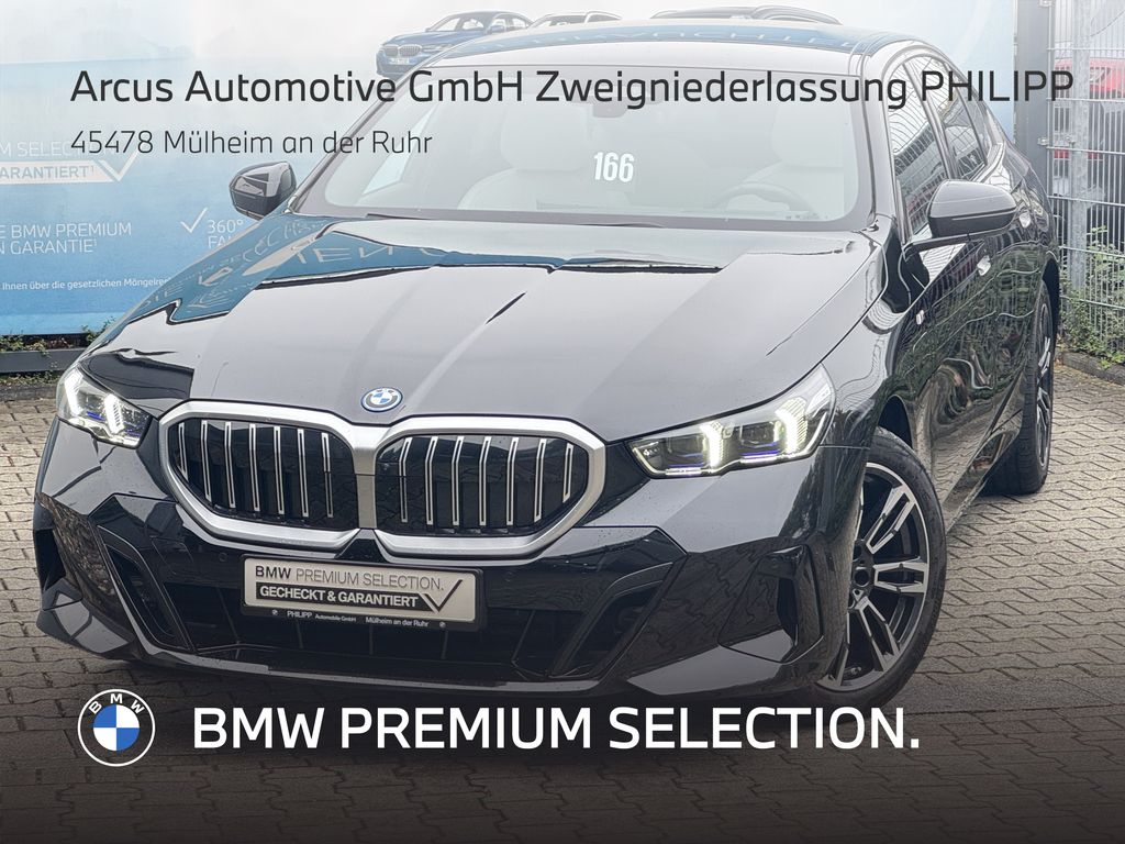 Image of BMW 530